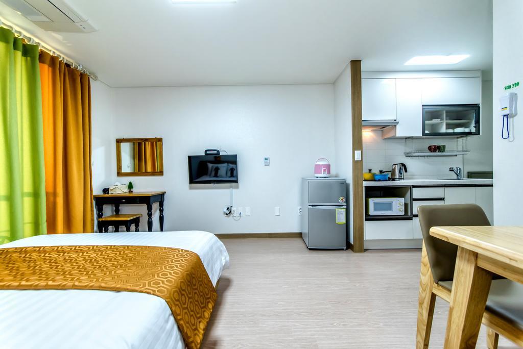 Dorami Pension Seogwipo Extérieur photo